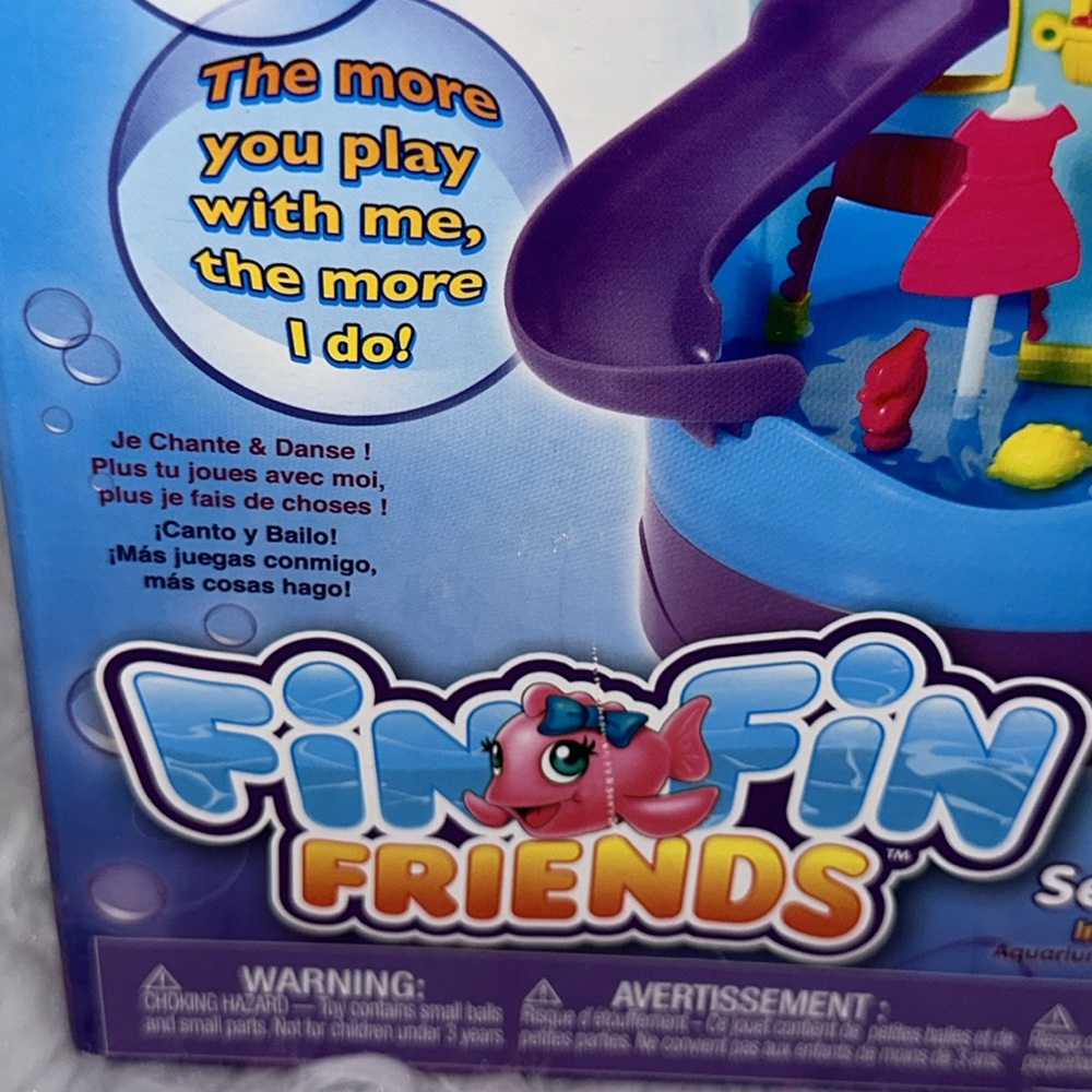 New Fin Fin Friends interactive Aquarium Seaside Shop - Picture 5 of 16